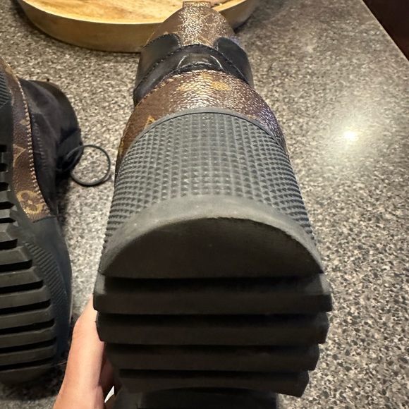 COPY - Louis Vuitton Laureate Platform Desert Boot - Picture 13 of 13